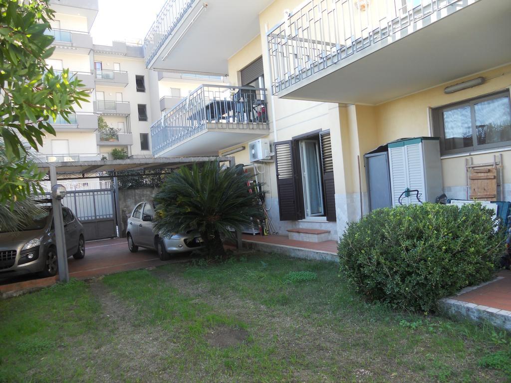 Villa Eleonora Formia Luaran gambar